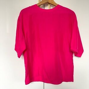 100% silk Pink Short Sleeve Top sz Large